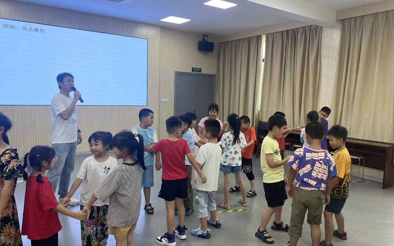 郧龙观乡中心学校